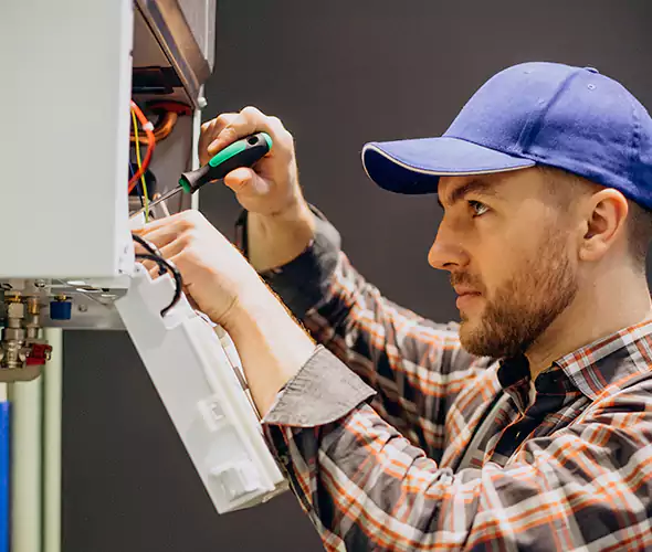 Expert Plumber for Tankless Water Heater Maintenance in Greenfield, IN: Schedule Professional Maintenance Services with Us