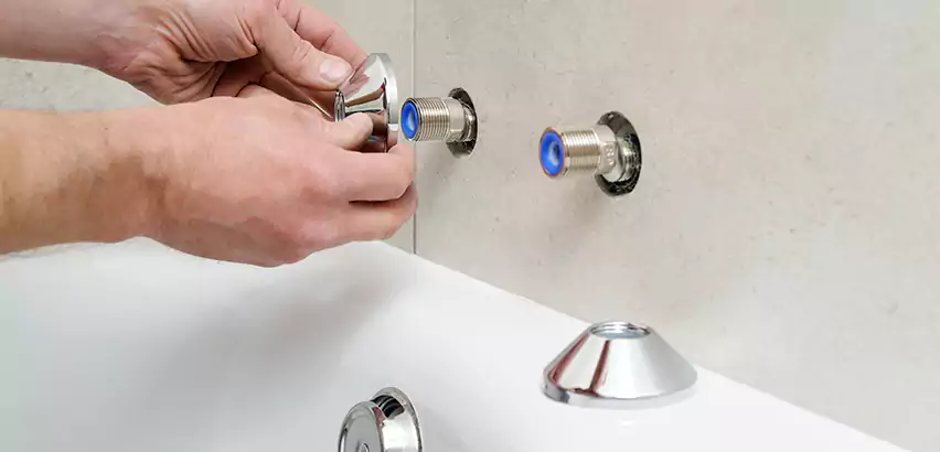 Bathtub Faucet Diverter Replacement in Greenfield