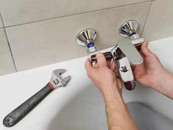 Why Choose Greenfield Plumbing LLC for Bathtub Faucet Replacement in Greenfield, IN?